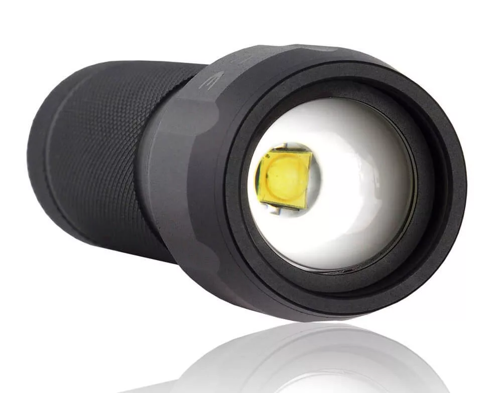 FL-300+ lámpa 350lum Everactive CREE XP-G3 3xAAA fókuszálható alumínium