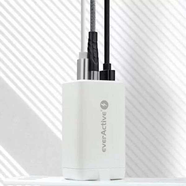 everActive USB tölto SC-650Q 65W 2xUSB-C 1xUSB-A