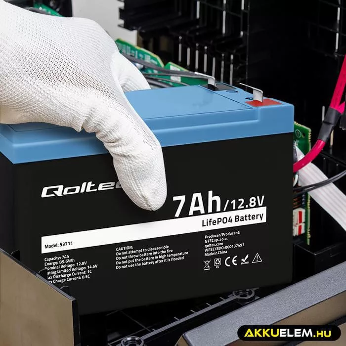 Qoltec LiFePO4 Akkumulátor 12.8V 7Ah 89.6Wh BMS