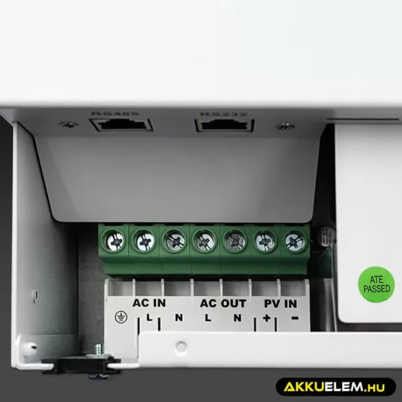 Qoltec Solar Inverter Off-Grid 3500W 100A 24V MPPT BMS  (Wi-Fi opció)