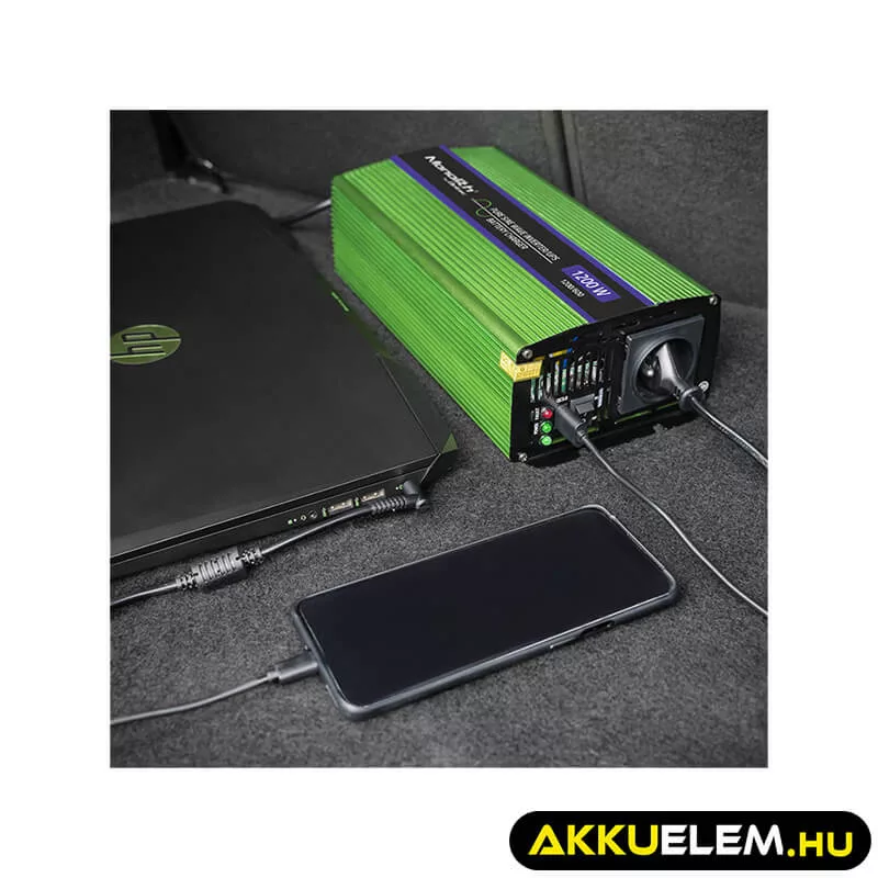 Qoltec színusz Inverter + Akkumulátor töltő, UPS 600W/1200W 12V -> 230V