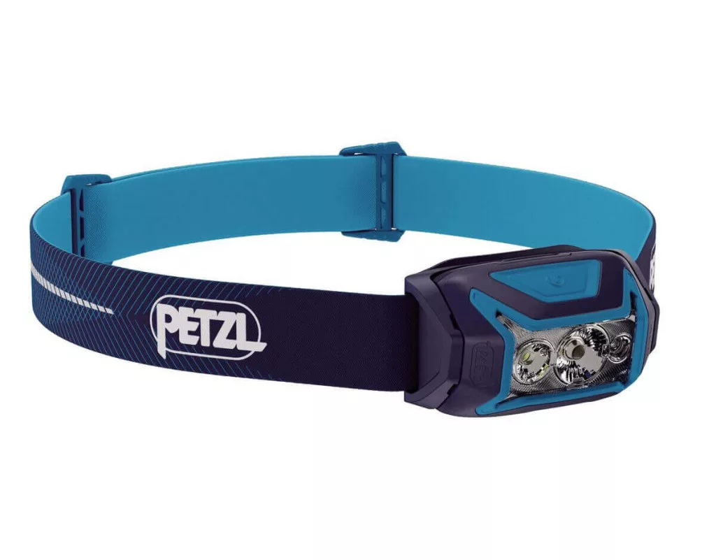 PETZL ACTIK CORE kék fejlámpa E065AB01 625lm