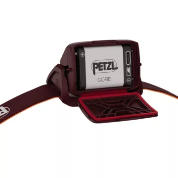 PETZL ACTIK CORE piros fejlámpa E065AB02 625lm