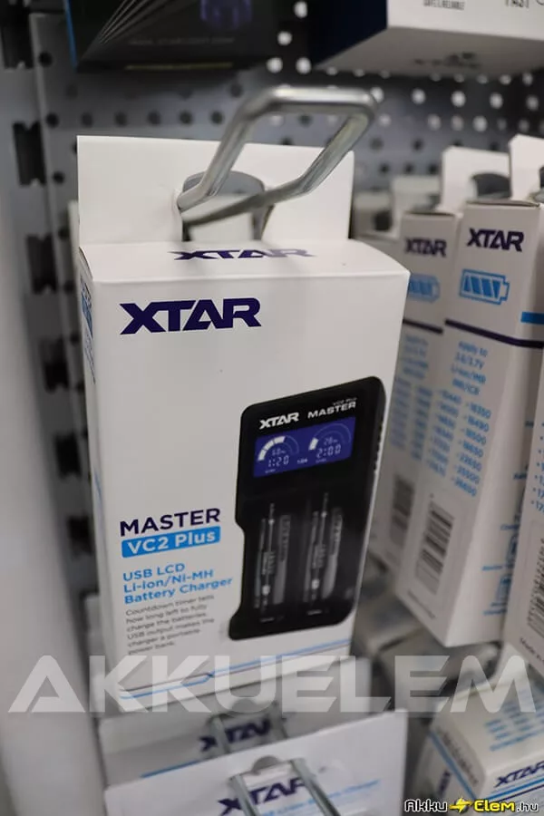 XTAR VC2 Plus Master multifunkciós akkumulátor töltő