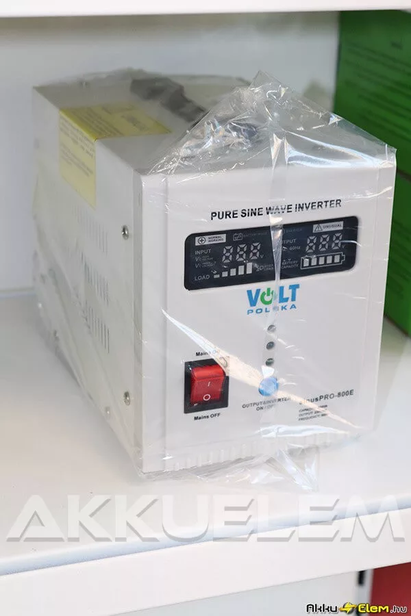 VOLT Polska SinusPro 800E 500W 12V inverter és töltő