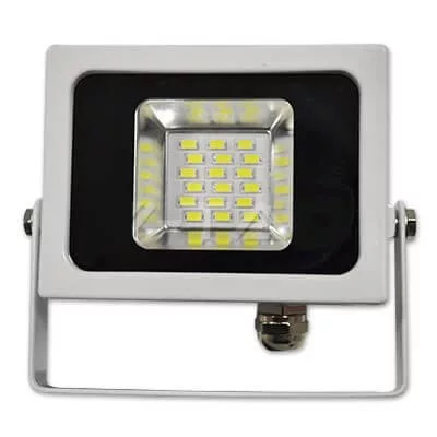 V-TAC SLIM 10W 800lm reflektor fehér színű