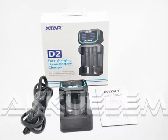 XTAR D2 kétcsatornás Li-ion hálózati akkumulátor töltő