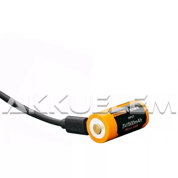 FENIX 16340 700mAh 3,6V Li-ion akkumulátor + beépített töltő, microUSB csatlakozó
