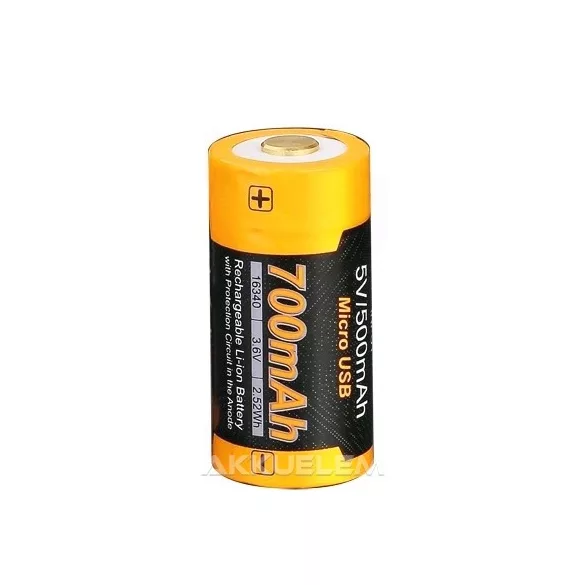 FENIX 16340 700mAh 3,6V Li-ion akkumulátor + beépített töltő, microUSB csatlakozó
