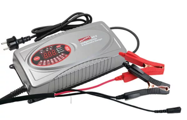 BENTON BX-5 12V/24V akkumulátortöltő 25A/12,5A BENTON BX-5 12V/24V akkumulátortöltő 25A/12,5A