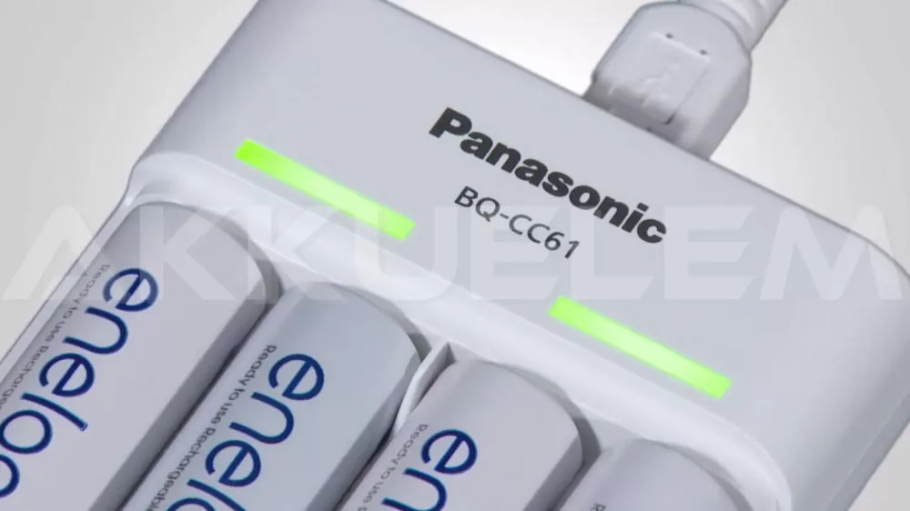 Eneloop BQ-CC61USB Basic Ni-MH akkutöltő akku nélkül
