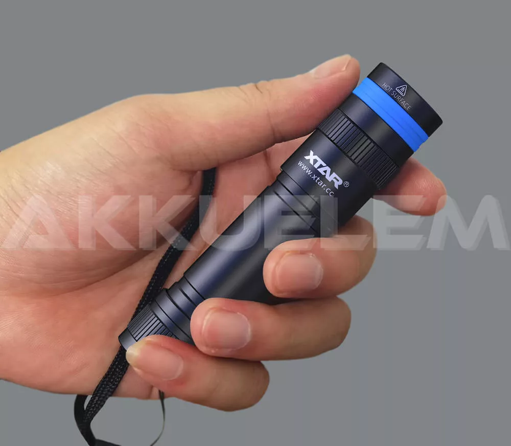 XTAR D20B 1000lm búvárlámpa szett